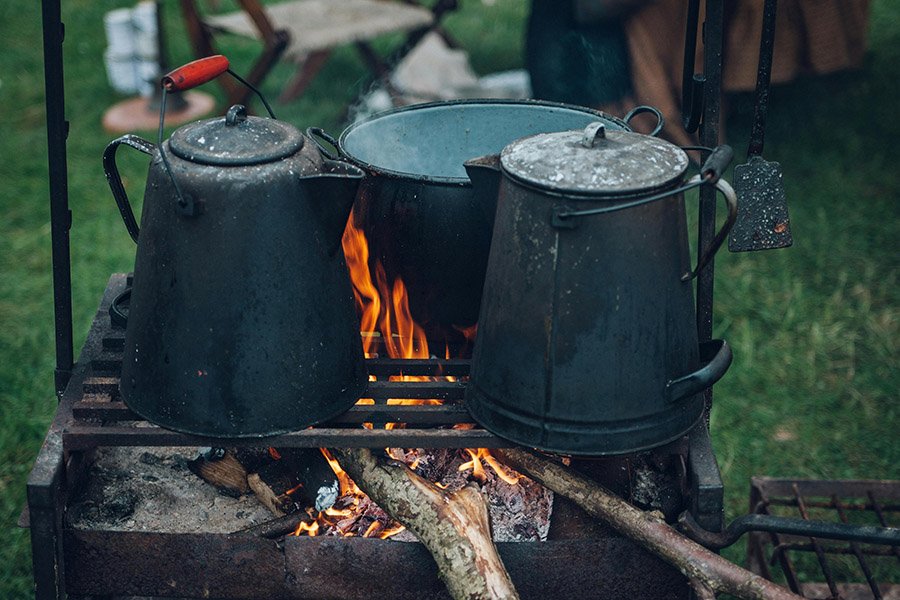 cooking on campfire