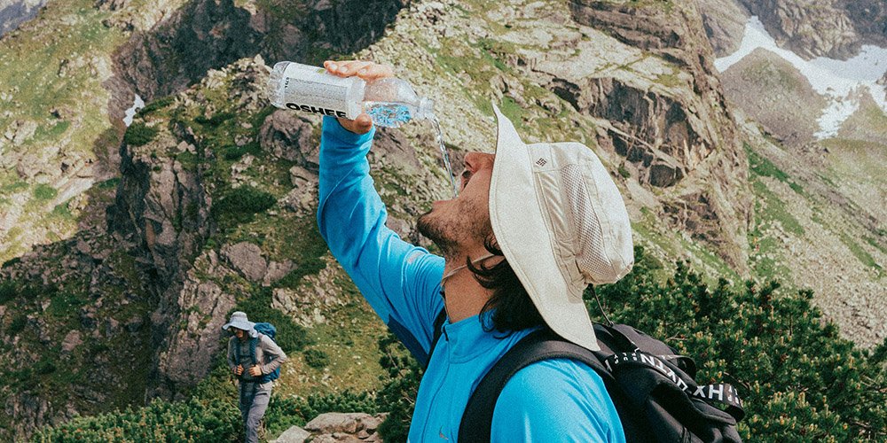 How much water to bring on a hike