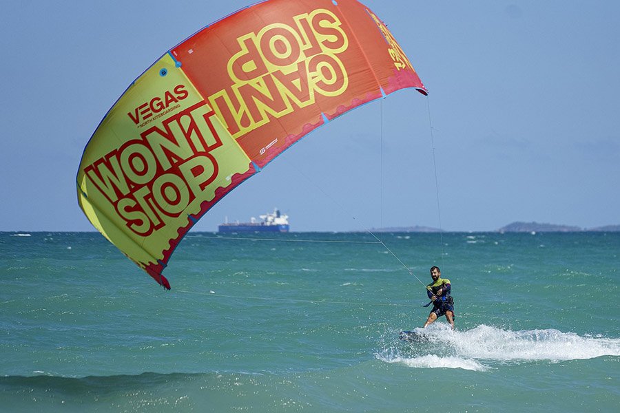 Kitesurfing kite