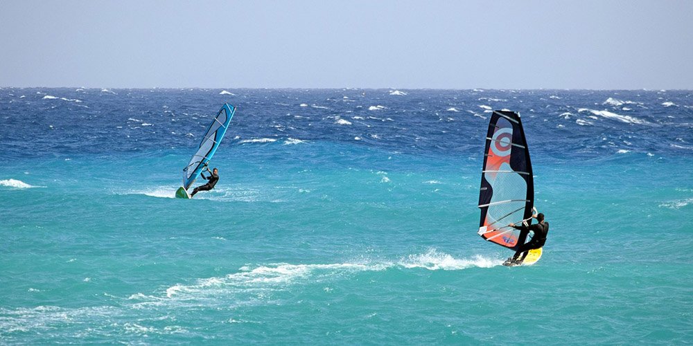 Windsurfing vs kitesurfing